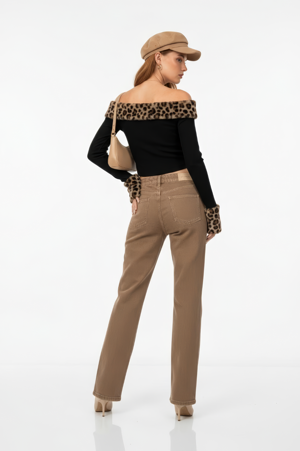 VEYRÅ – Off Shoulder Statement Top