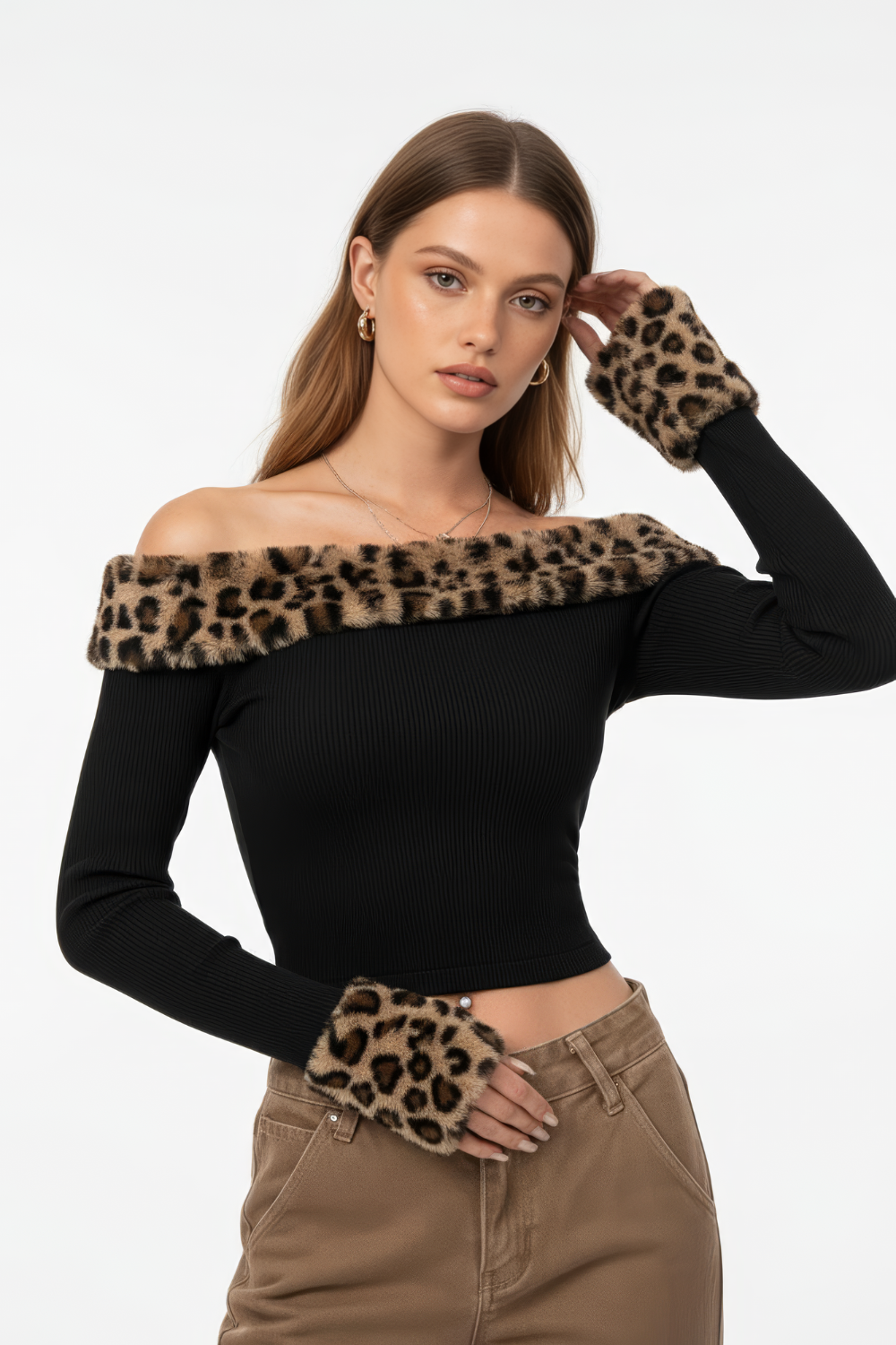 VEYRÅ – Off Shoulder Statement Top