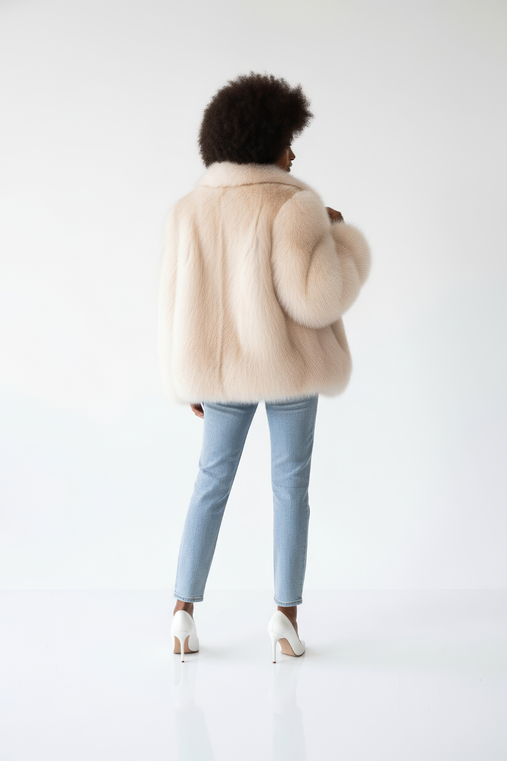 VAËN – Wide Collar Coat