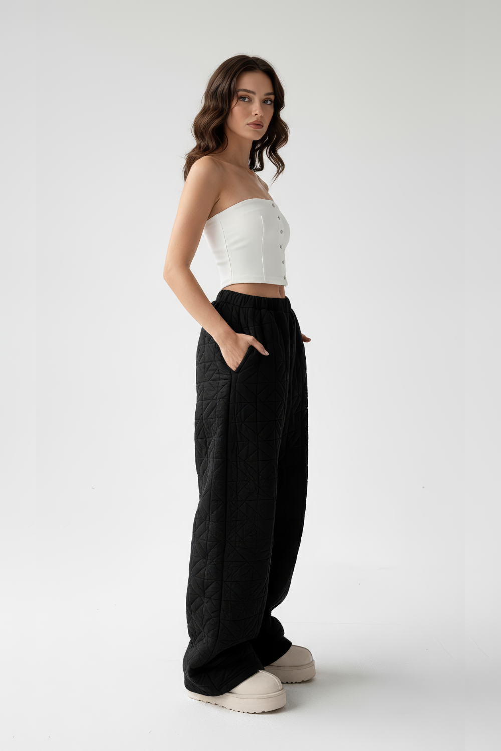 AVØLA - Structured Wide Leg Trousers